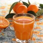 Sok od mandarina iz gljivica noktiju